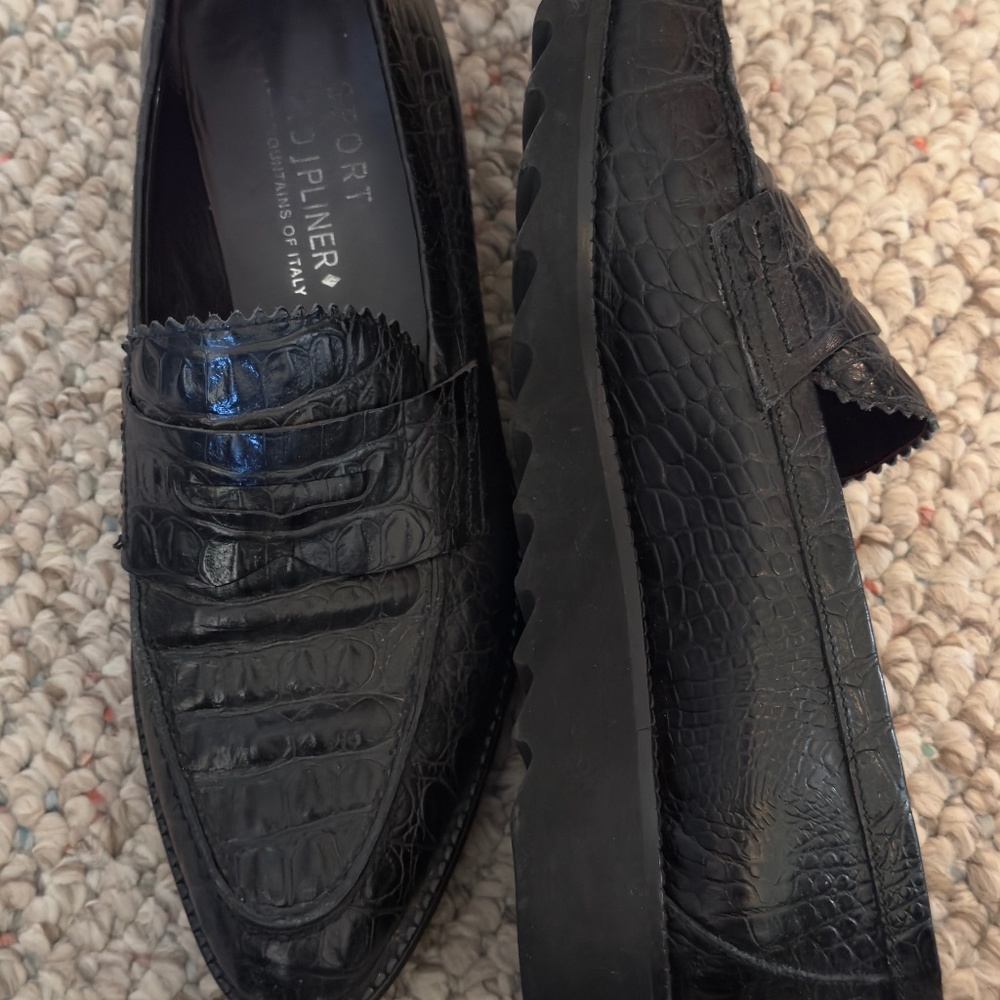 Donald Pliner Black Loafers